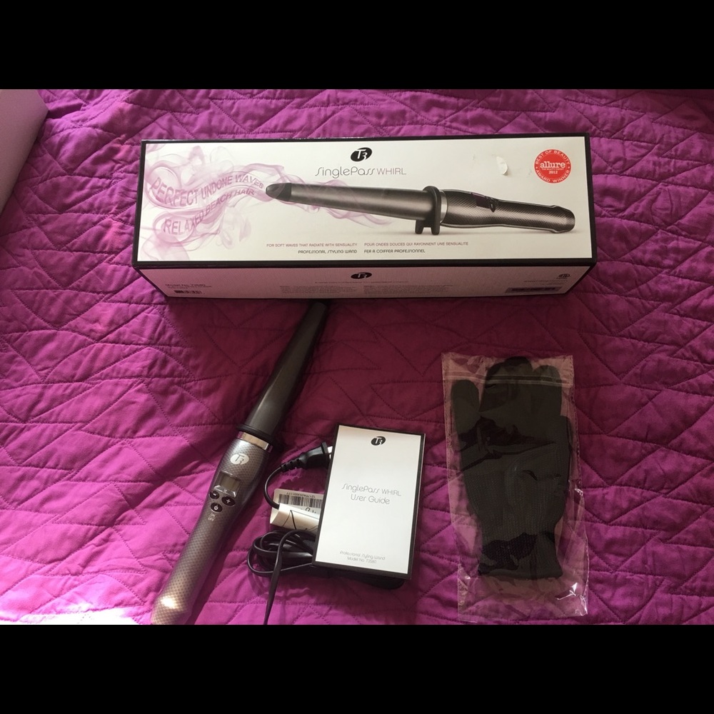 T3 SinglePass Whirl Styling Wand